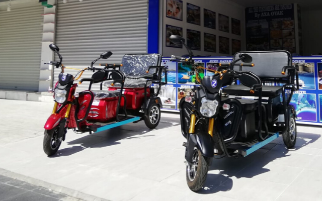 3-wheel-electric-scooter-rental